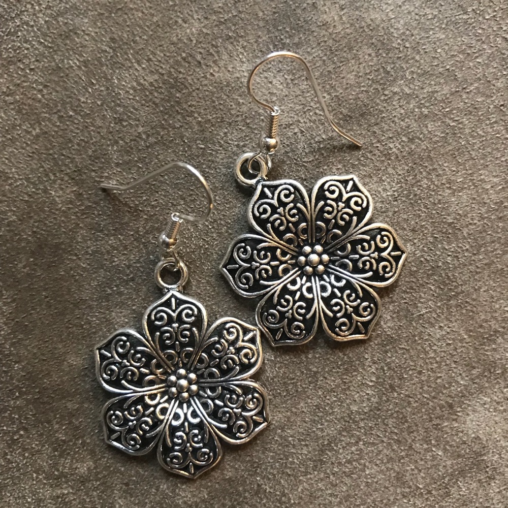Silver Nepalese Zen Lace Flower Earrings